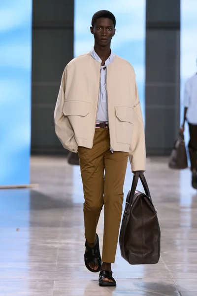 Look 17